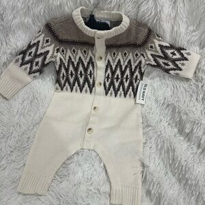 Old Navy Cream and Brown Patterned Kids Footie